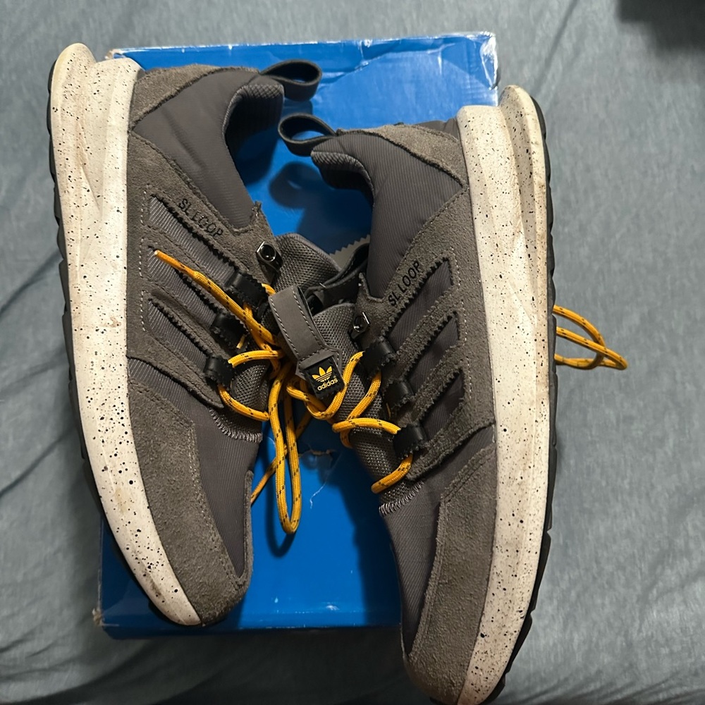 Adidas senakers
